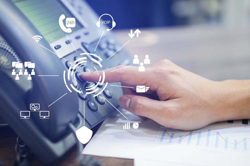 5 Ways Small Businesses Benefit from VoIP